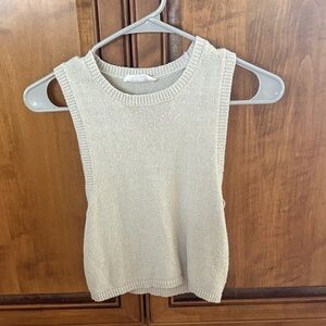 Sleeveless Grey Knit Top